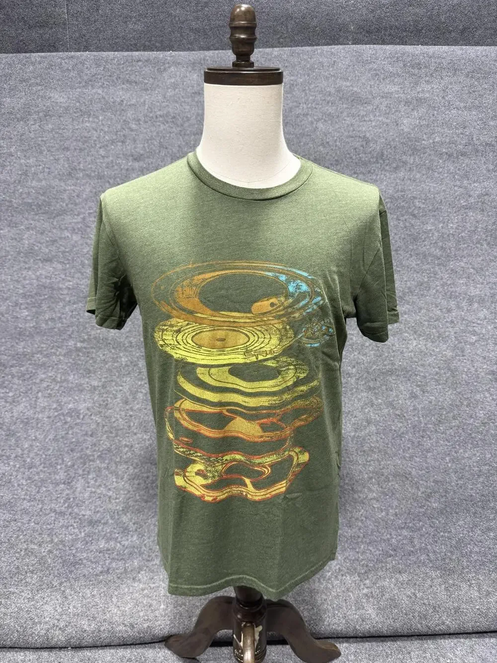 Oakley Shirt Mens Medium Green Stacked Logo Graphic T-Shirt Tee Regular Fit Top
